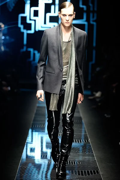 Look 39